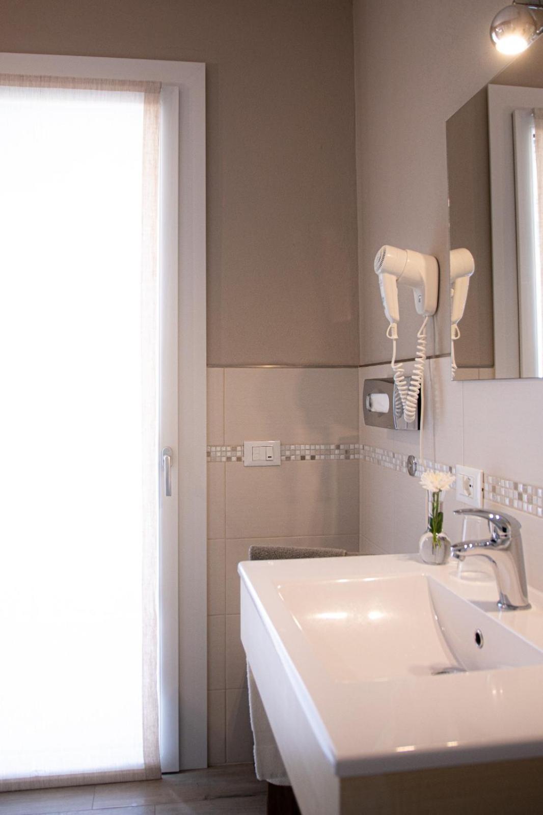 Flyingaway Bed & Breakfast บอร์โซ เดล กราปปา ภายนอก รูปภาพ