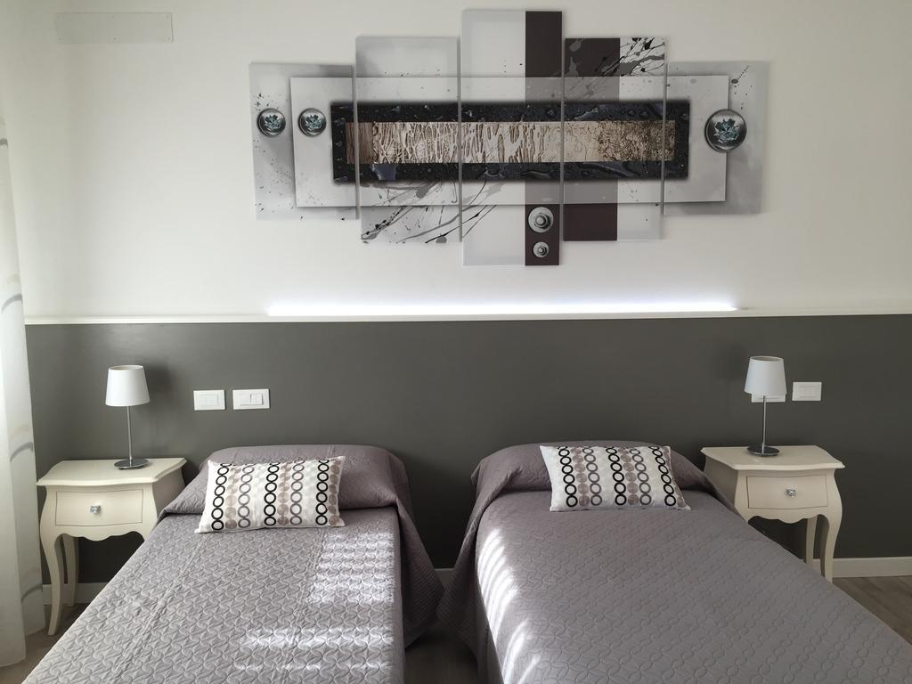 Flyingaway Bed & Breakfast บอร์โซ เดล กราปปา ห้อง รูปภาพ